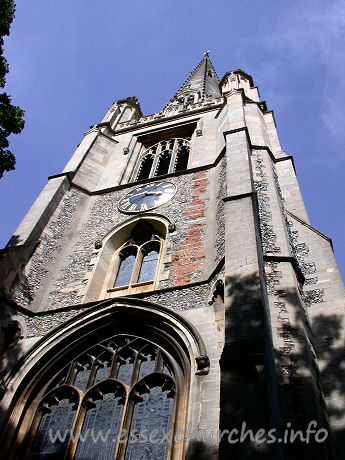 St Mary the Virgin, Saffron Walden Church - This spire rises to 193 feet. The tower, like the rest of the 
church, is largely constructed from clunch, and has setback buttresses and 
decorated battlements. The spire was added in 1831, designed by Rickman & 
Hutchinson, who were also, at the same time, architects of New Court, St John's 
College, Cambridge.
