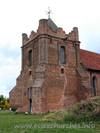, East%Horndon Church - This short W tower is C17. Its rugged appearance stems from its diagonal buttresses. The tower presents very few right-angled edges, giving a much more bold effect.