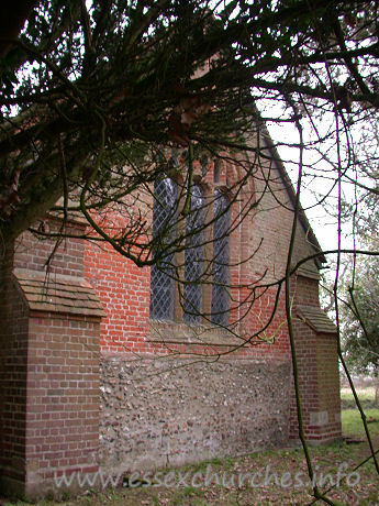 , Berners%Roding Church - 



An early C16 brick E window.



