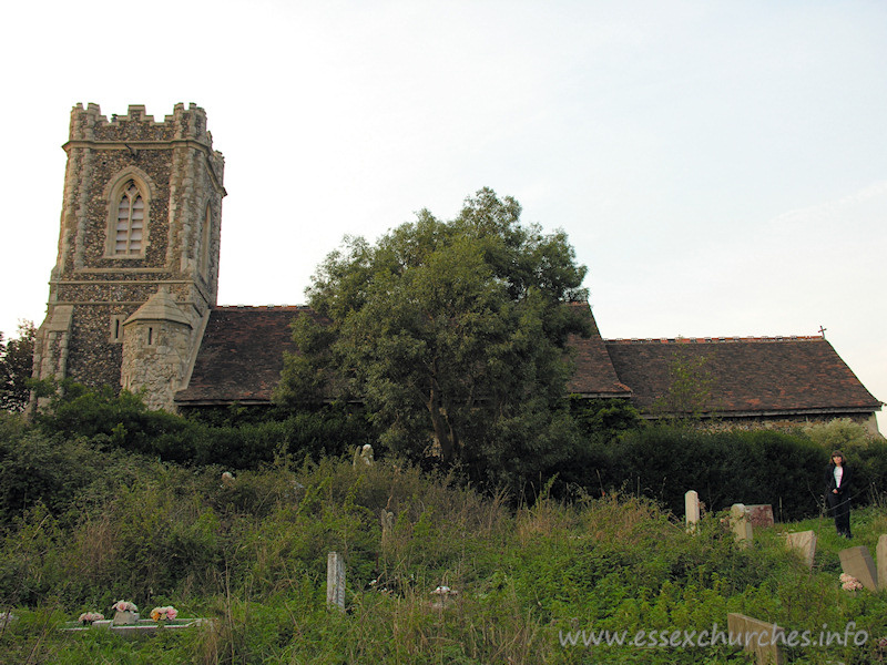 , West%Tilbury Church - 


This SE view of St James is one of the closest that can be 
taken from the nearby roads.











