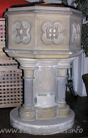 St James, West Tilbury Church - 



The font - thought to be the one that remained when the church 
was declared redundant.
 













