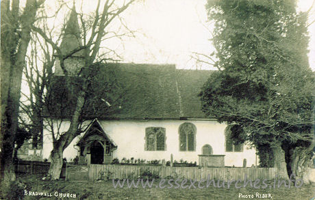Holy Trinity, Bradwell-juxta-Coggeshall Church – Photo Rider. Rear contains upturned horseshoe with TAC or T.I.C inside stamp area.