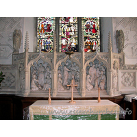 St Margaret of Antioch, Margaretting Church – Interior 2: The fine reredos, beneath the Jesse window.