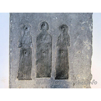 All Saints, Rettendon Church – Miscellaneous 1: Brass of c1535, with a civilian and two wives. Sadly, the children mentioned in "Essex Churches and Chapels" no longer seem to be present, something that has perhaps necessitated the unsightly fixings now used to retain these brasses. Image reproduced by kind permission of Julie Archer.