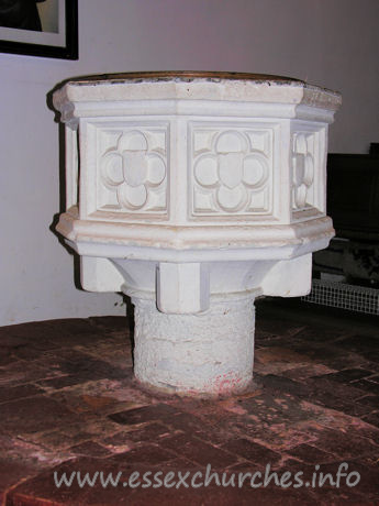 All Saints, Nazeing Church – Perpendicular font with quatrefoil shields.