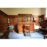 St Barnabas, Colchester Church – Interior 3