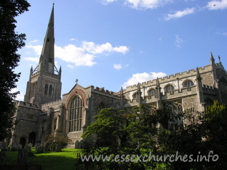 St John the Baptist, Thaxted Church - During the 14th and 15th centuries, Thaxted was one of the 
wealthiest places in Essex.
From Pevsner: "Its present population of about 1,800 makes 
one forget that it vied in business importance with Saffron Walden and indeed 
many towns now ten and twenty times as populous. Yet only by remembering that 
can the size of the church be understood."
