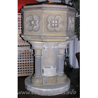 St James, West Tilbury Church - 



The font - thought to be the one that remained when the church 
was declared redundant.
 













