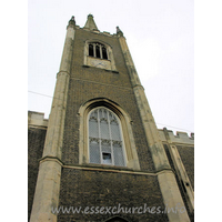 St Nicholas, Harwich Church - 


The chancel is as tall as the nave, but polygonal. One tier of 
large windows.














