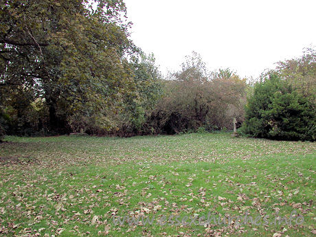 St Mary, Shopland Church - Regrettably nothing but the graveyard survives of the old 
Shopland church, following extensive damage during the Second World War, and 
then, ultimately, complete demolition. Some parts of the church do, however, 
live on.
